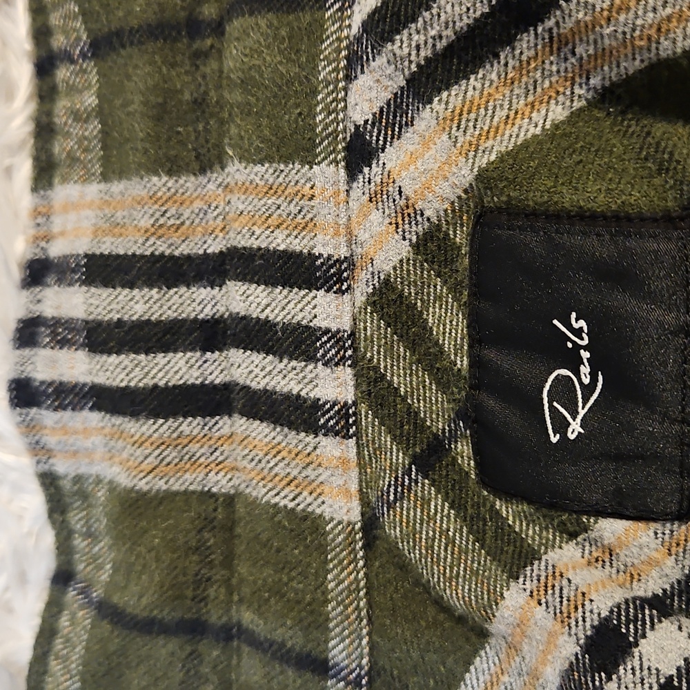 Rails Women's L Flannel Button Down Shirt Olive Green Plaid Long Sleeve LaRGE - Picture 11 of 11